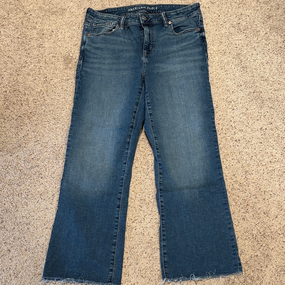 American Eagle Outfitters Women's High Rise Kick Boot Crop
